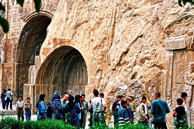 طاق بستان